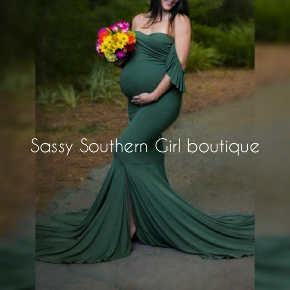 ⭐🆕Dark green Off shoulder maternity photoshoot maxi dress